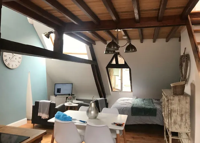 Comme A La Maison