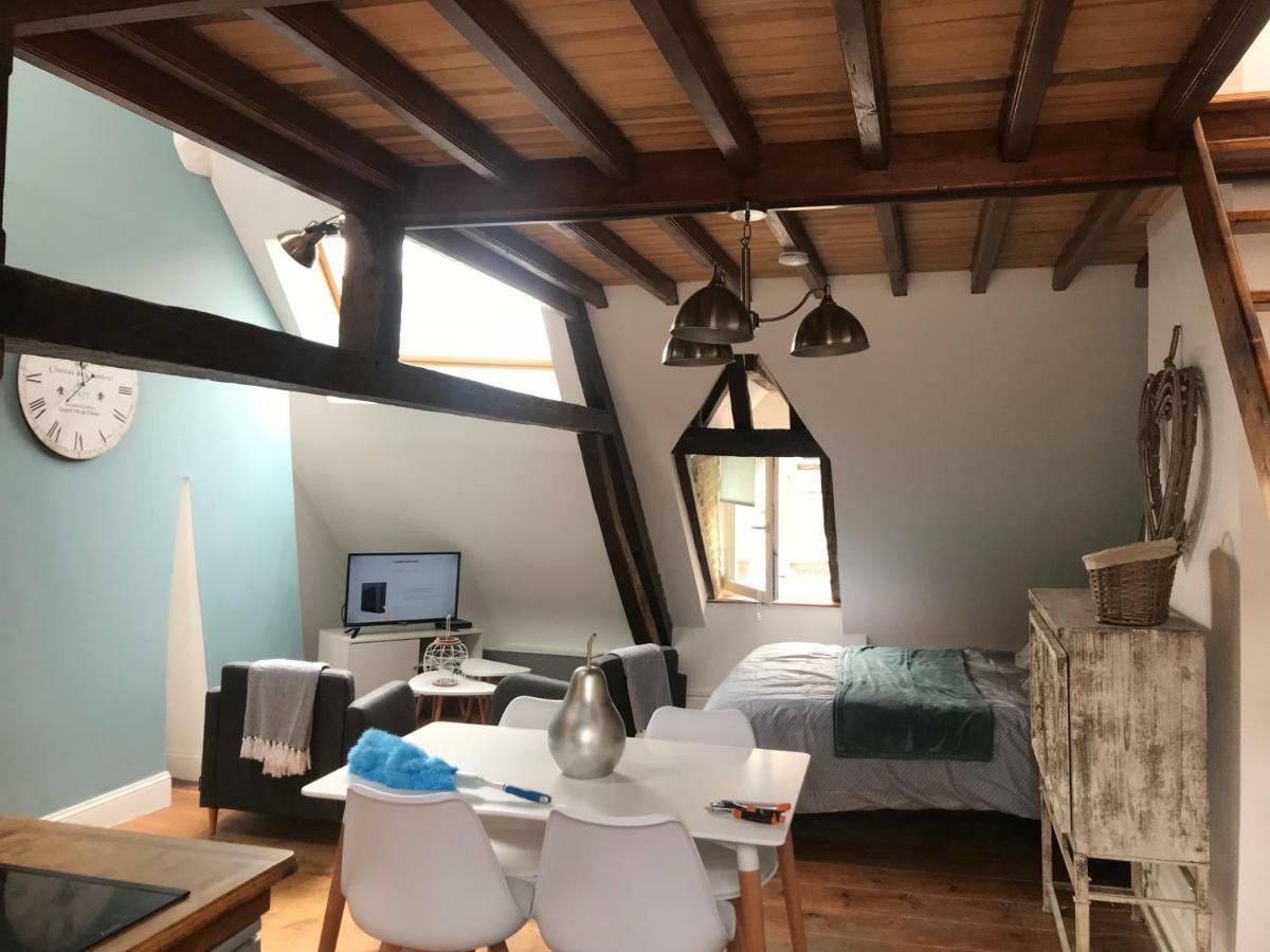Comme A La Maison